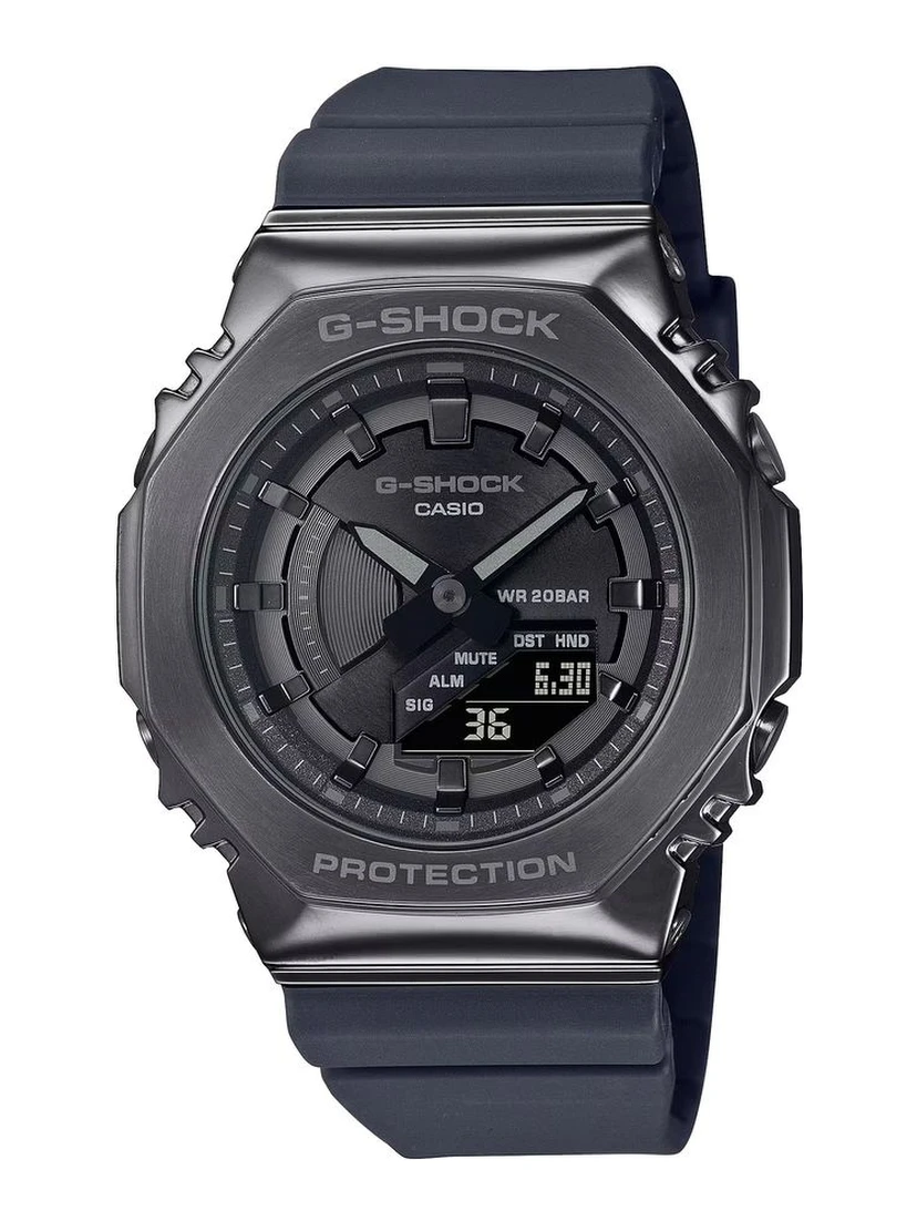 Black Resin Sport Watch