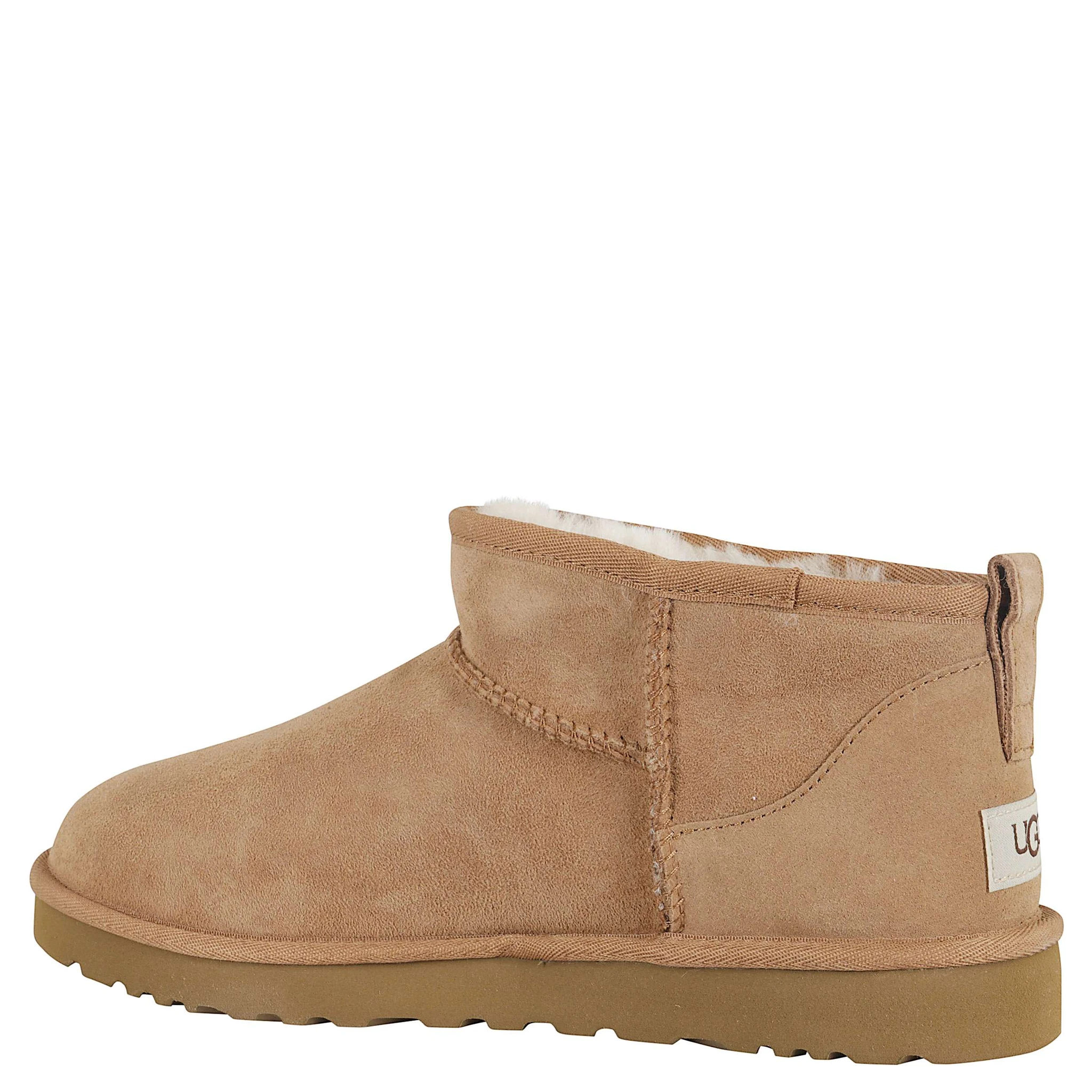 حقيبة صغيرة جدًا كلاسيكية من طراز M