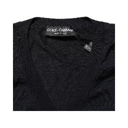 Black Cashmere Knit V-Neck Pullover Sweater