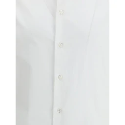 قميص أبيض من القطن