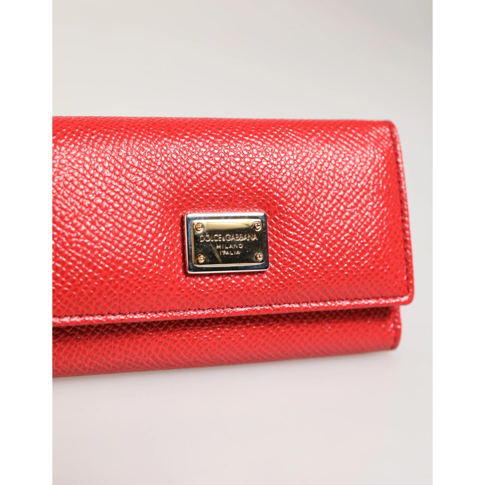 Red Leather Silver Metal Logo Plaque Trifold  Key Holder