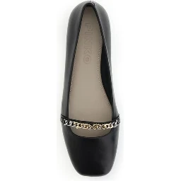 حذاء باليه مسطح من جلد العجل الأسود من بوس توروس