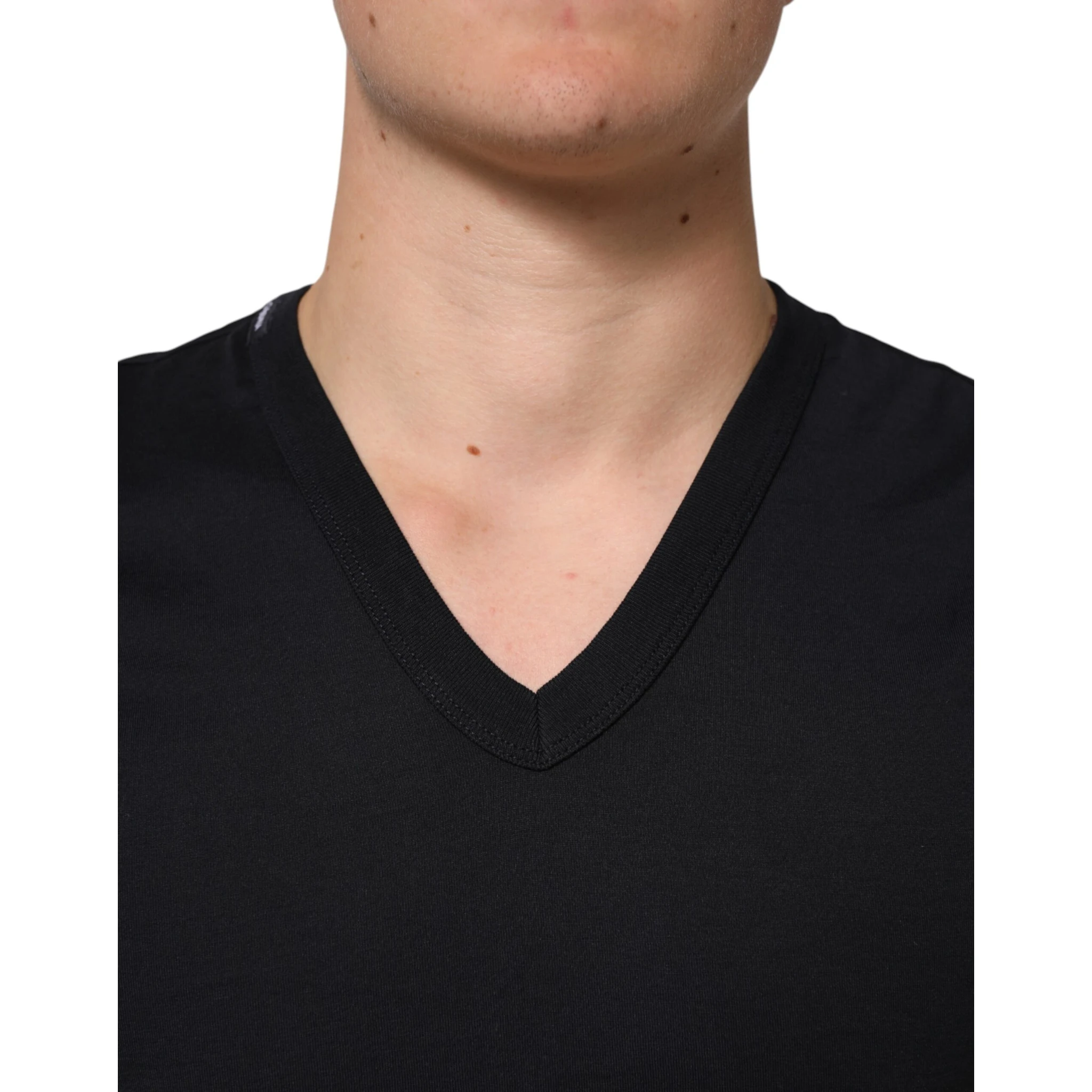 Black Cotton Plain V-Neck Men Shirt T-shirt