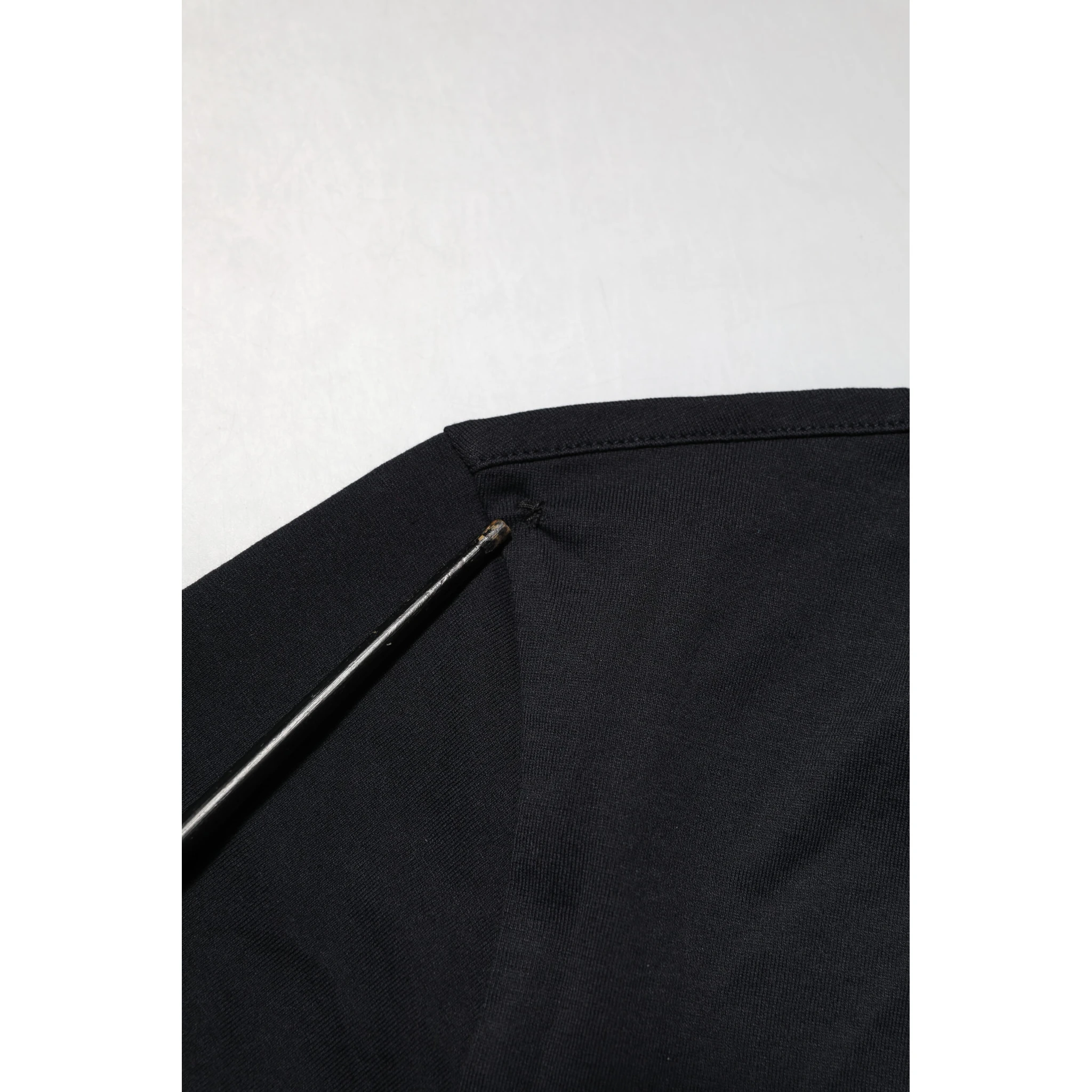 Black Cotton Plain V-Neck Men Shirt T-shirt