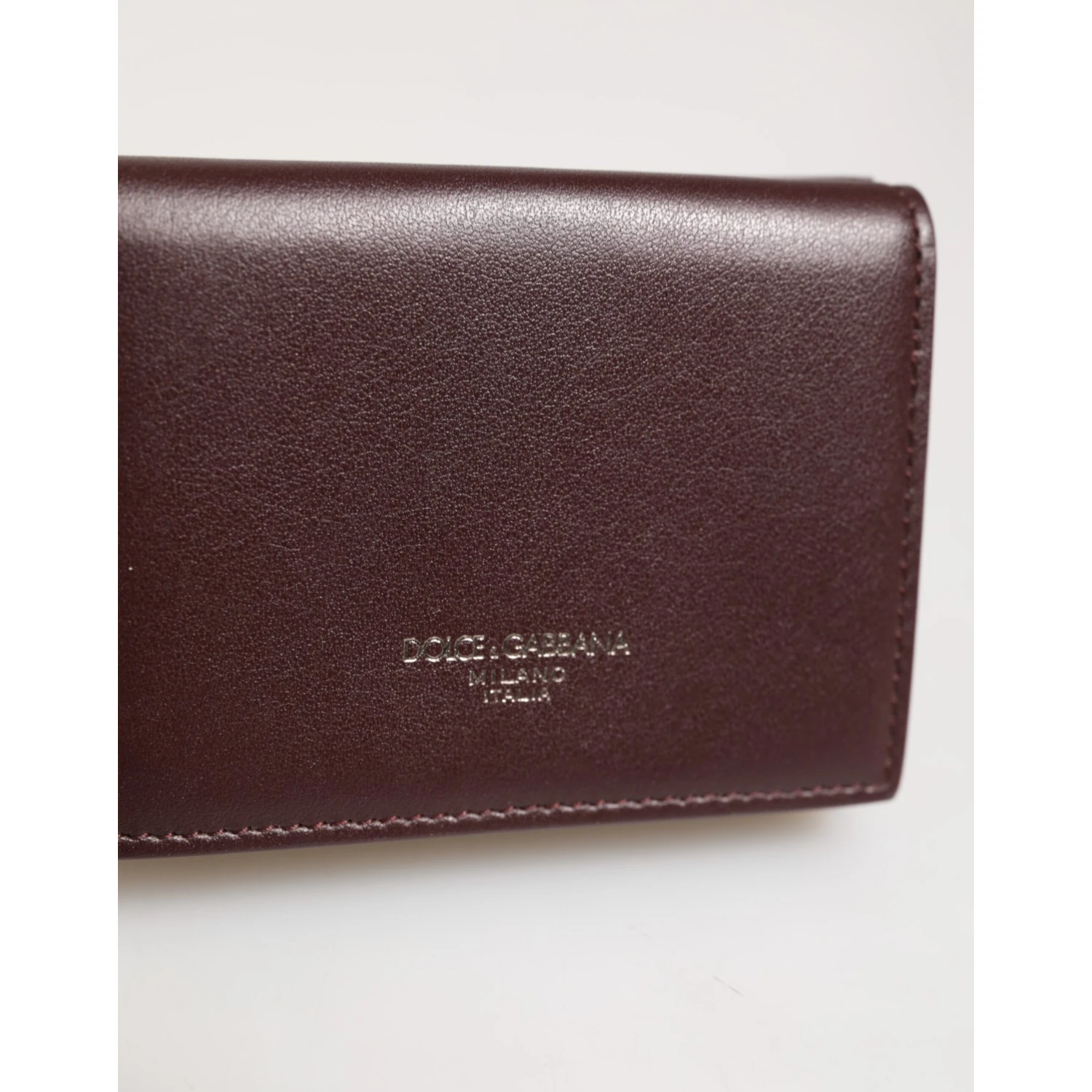 Leather Embossed Logo Trifold Men Card Holder Dark Brown