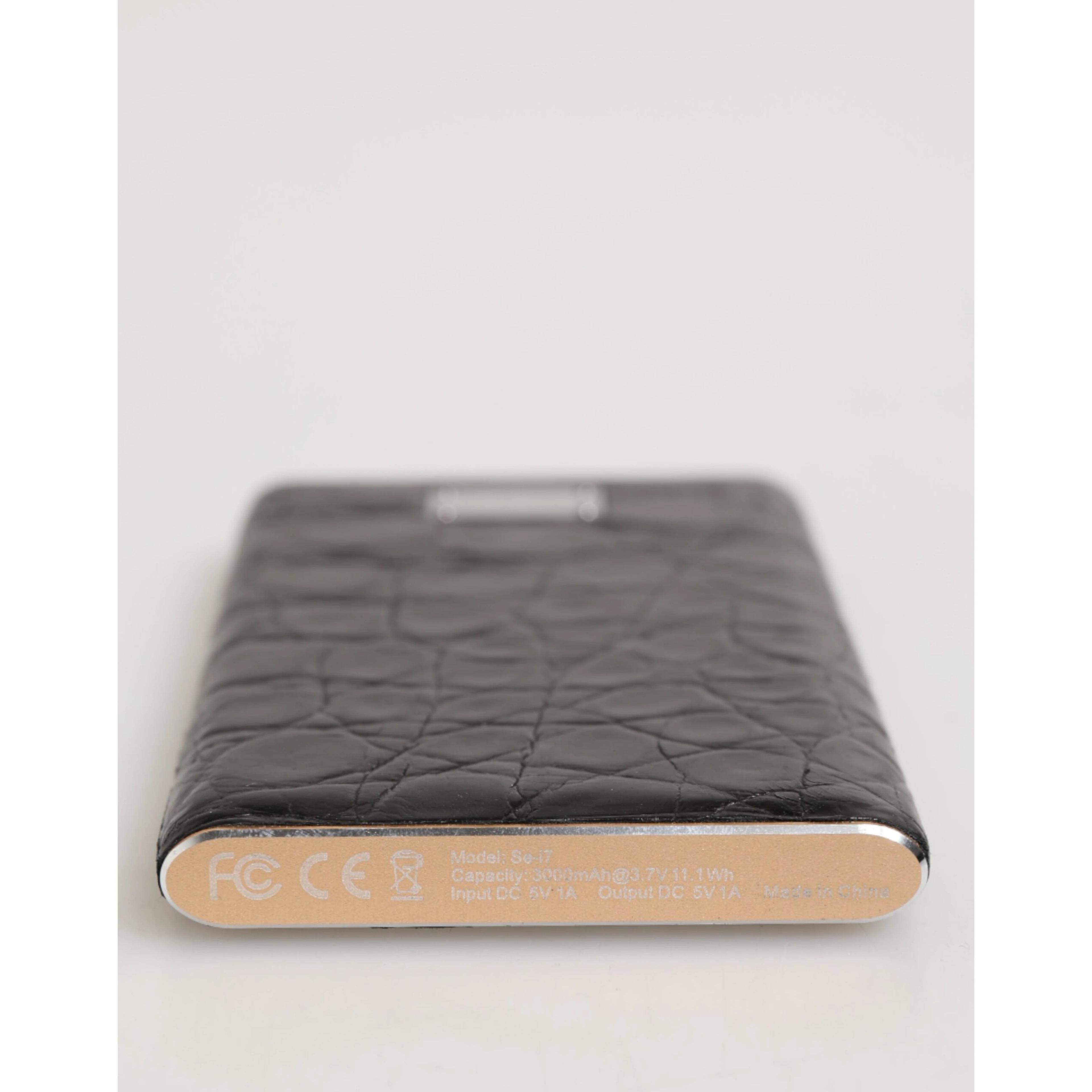 Black Exoctic Leather Embossed 3000mAh Power Bank Charger USB