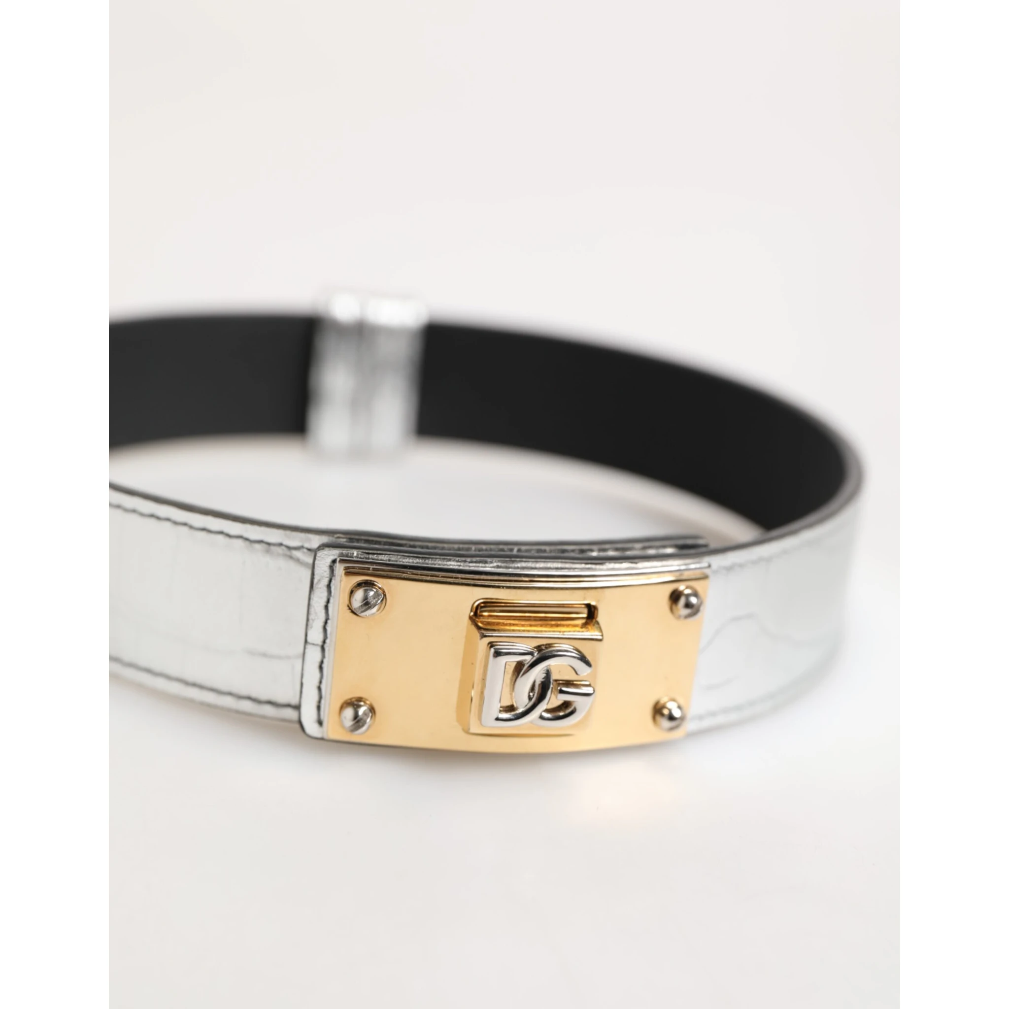 Silver Textured Leather Gold Tone Metal Neckband