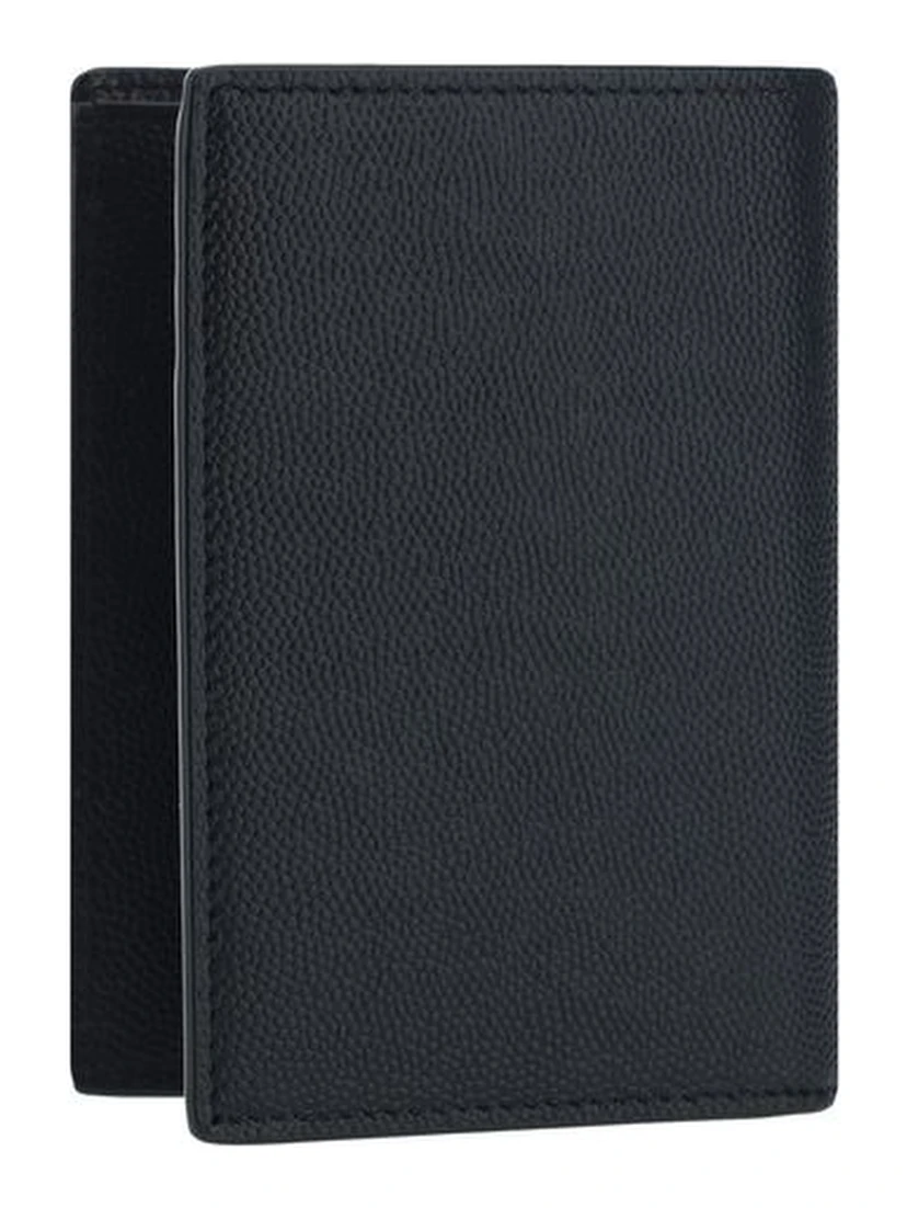 محفظة بوس توروس من جلد العجل الأسود