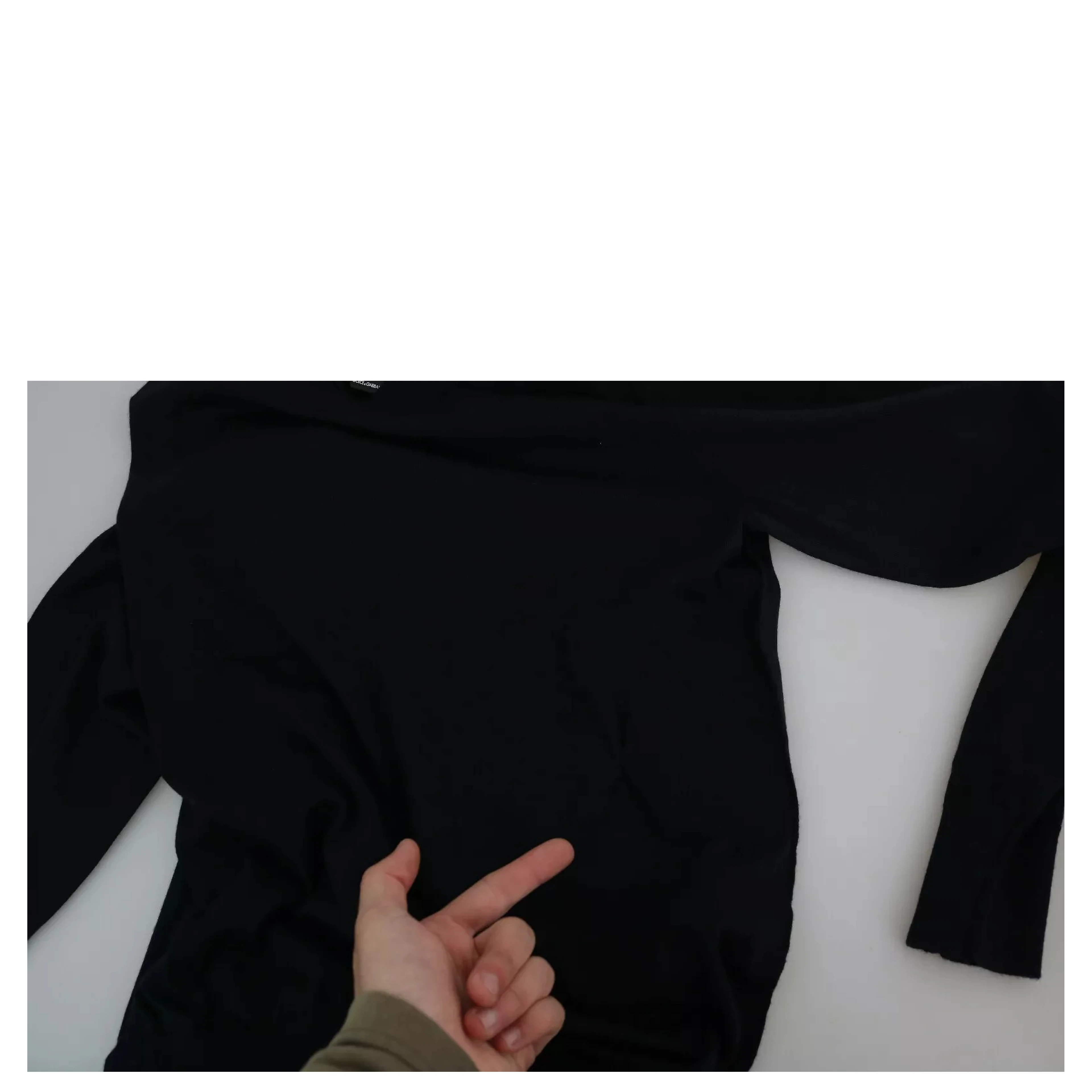 Black Cashmere Crewneck Pullover Sweater