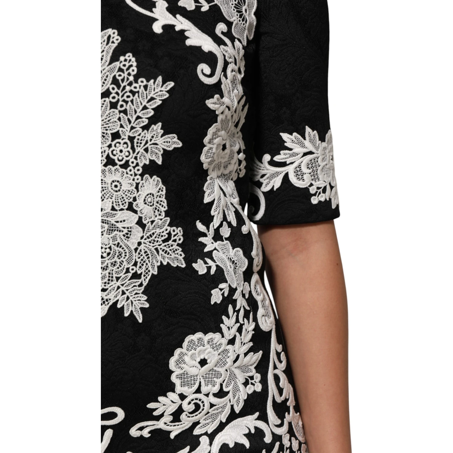 Black Lace Trim Short Sleeves A-line Dress