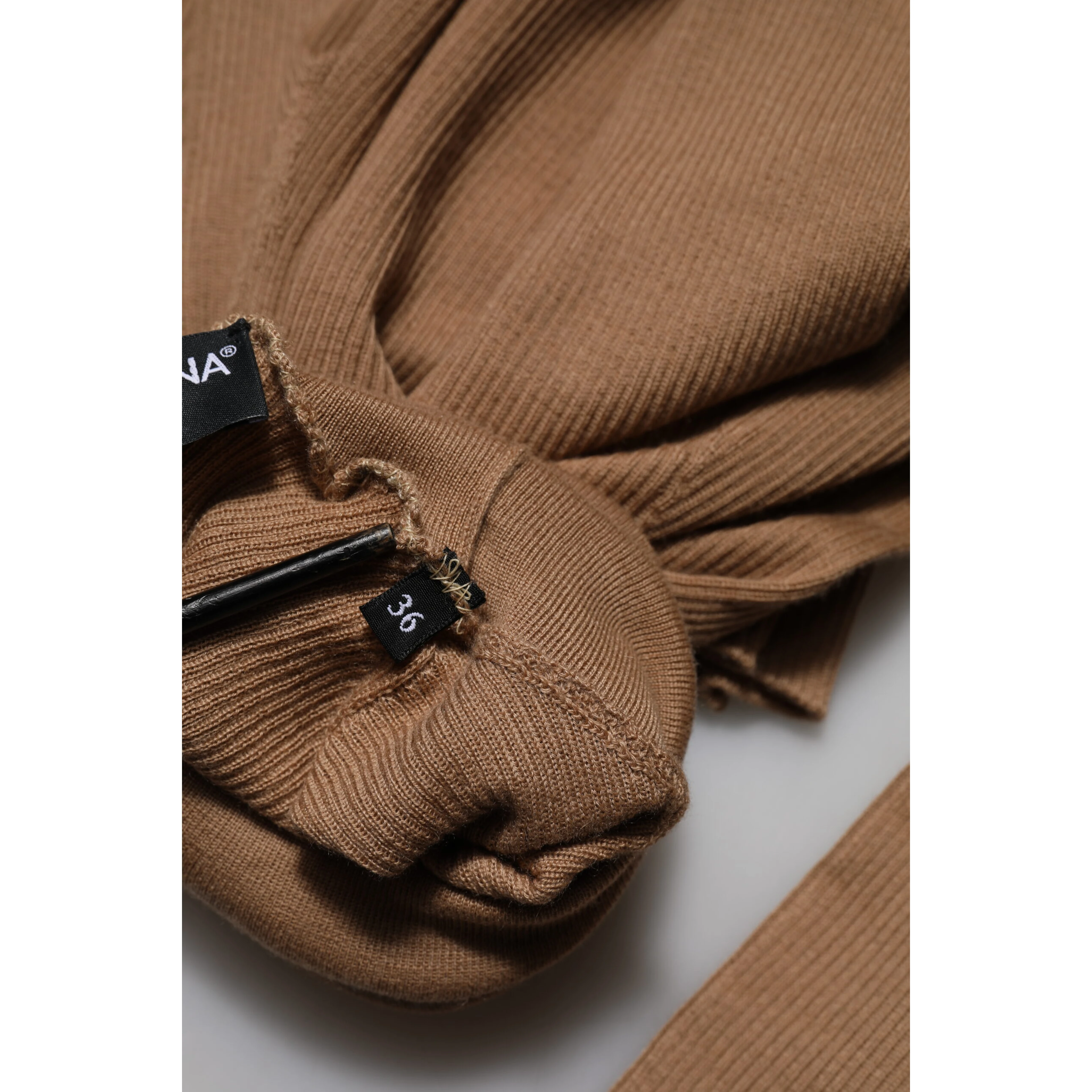 Brown Knit Long Sleeves Turtleneck Sweater