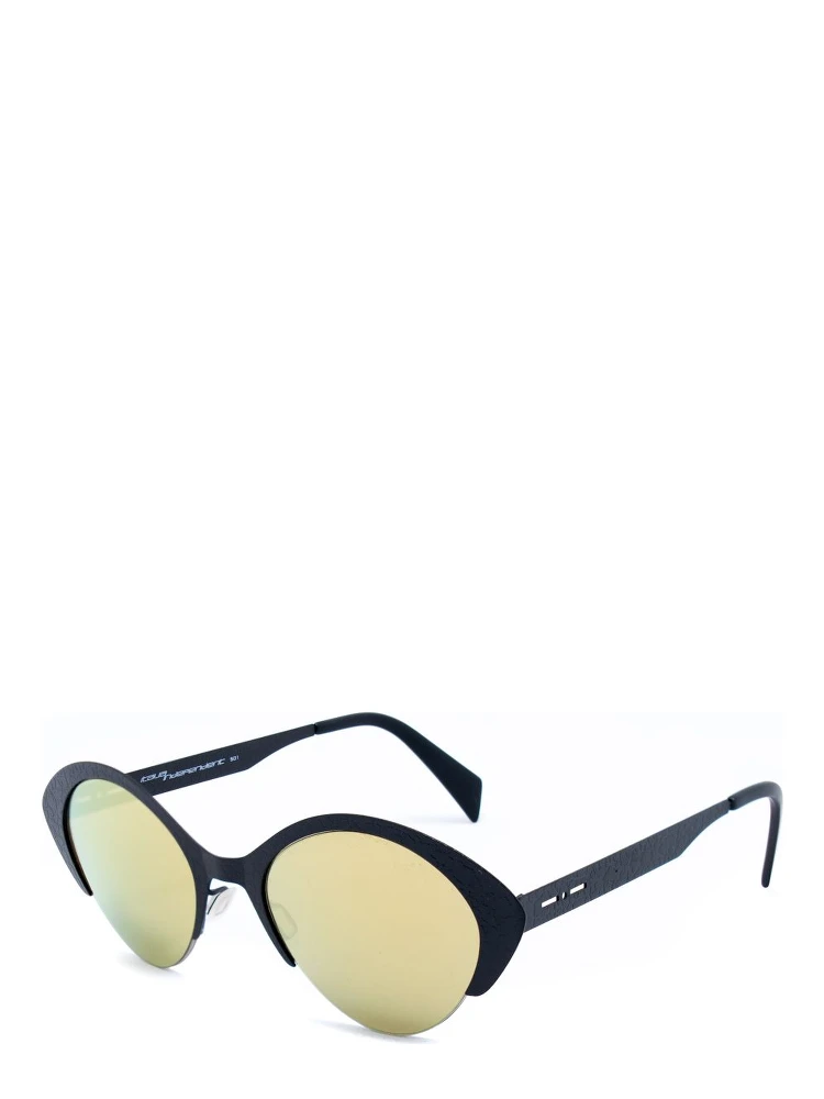 نظارات شمسية معدنية سوداء