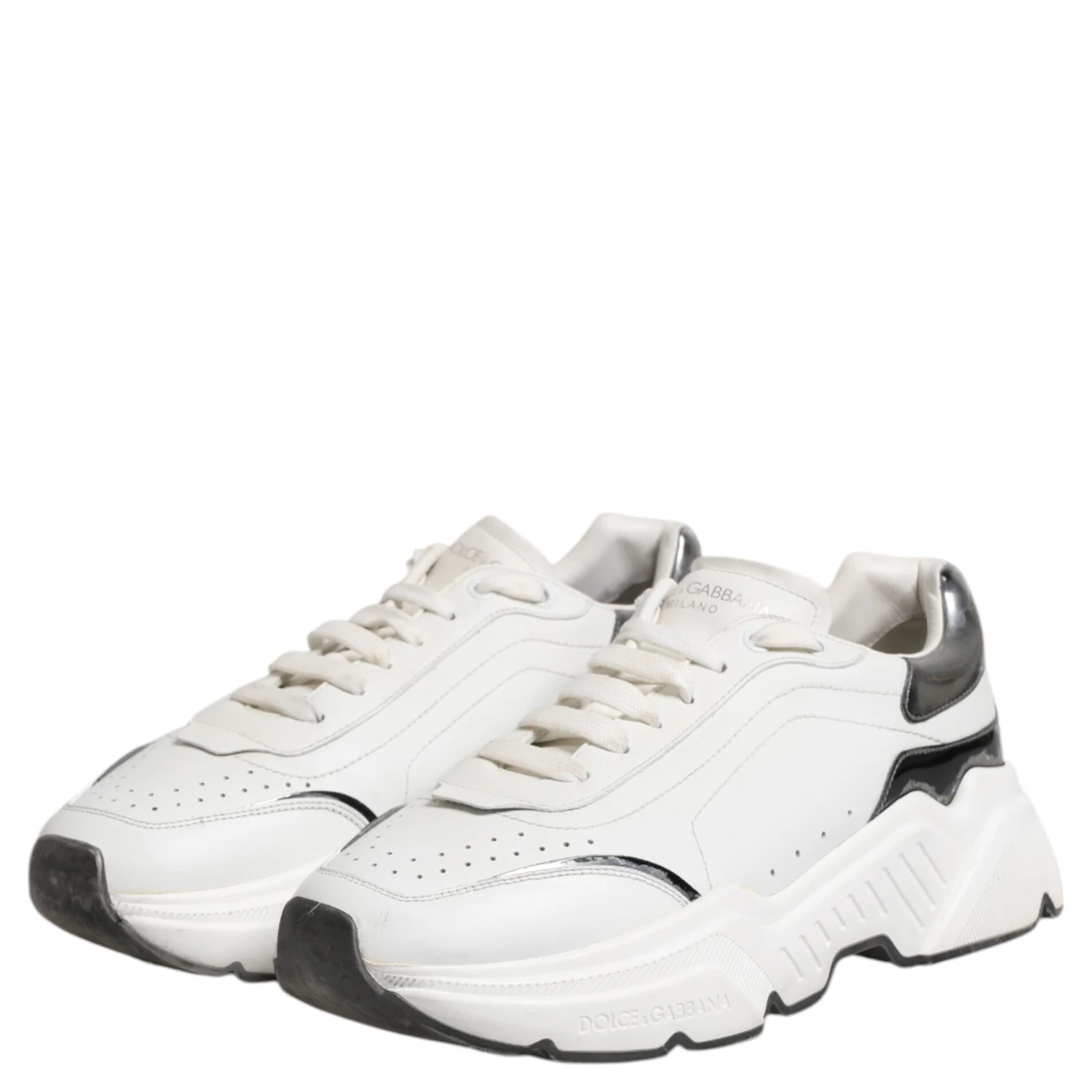 White Daymaster Leather Low Top Sneakers Shoes