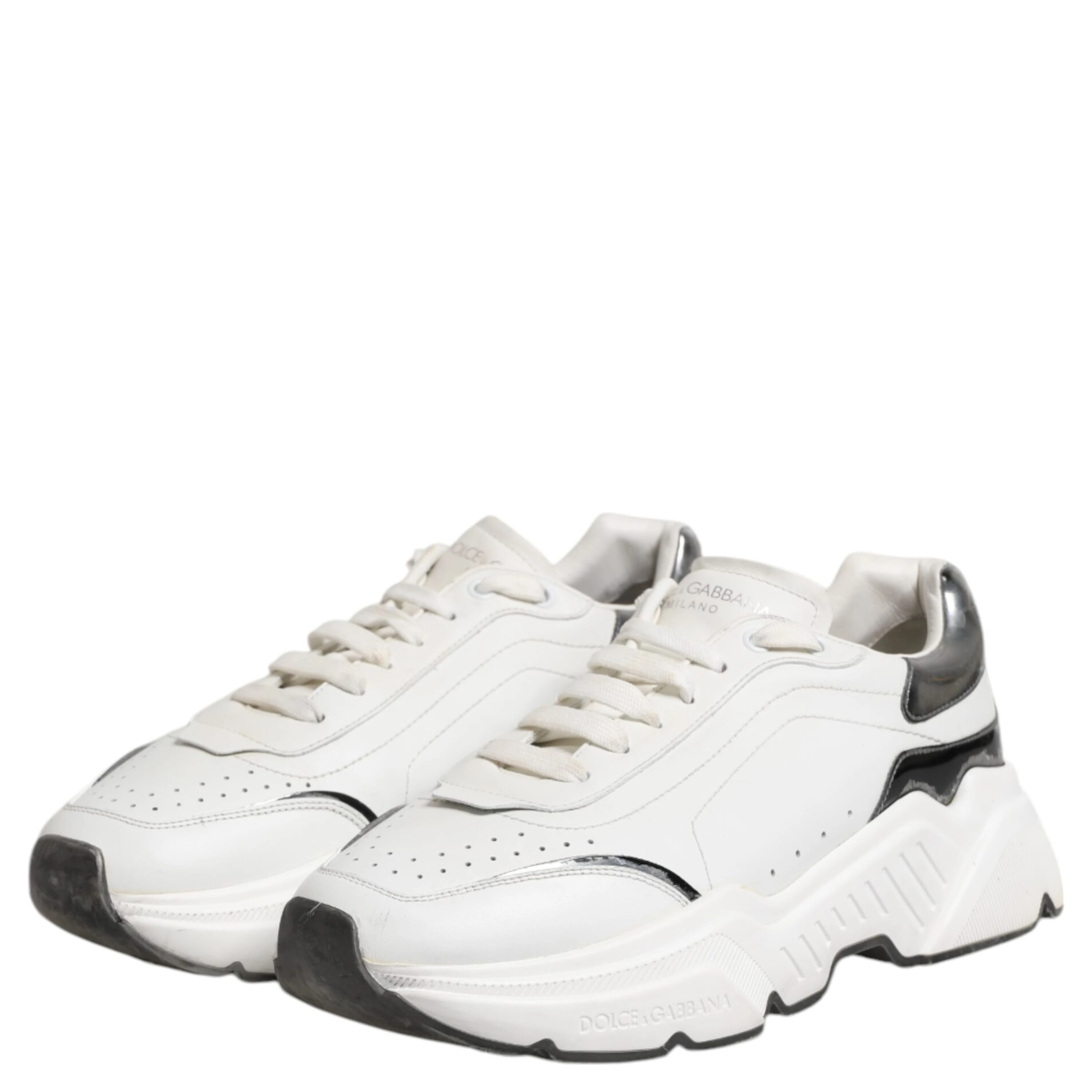White Daymaster Leather Low Top Sneakers Shoes