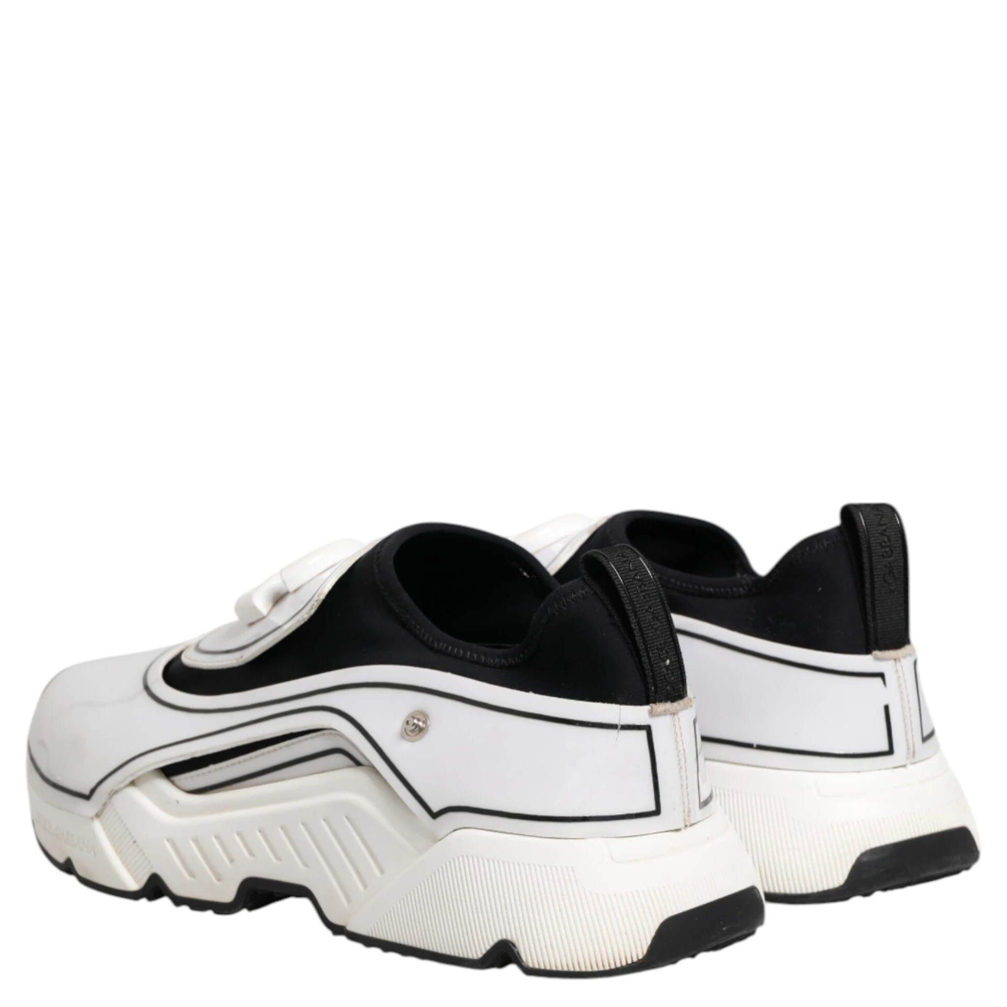 White Black Logo Plaque Daymaster Men Sneakers Shoes