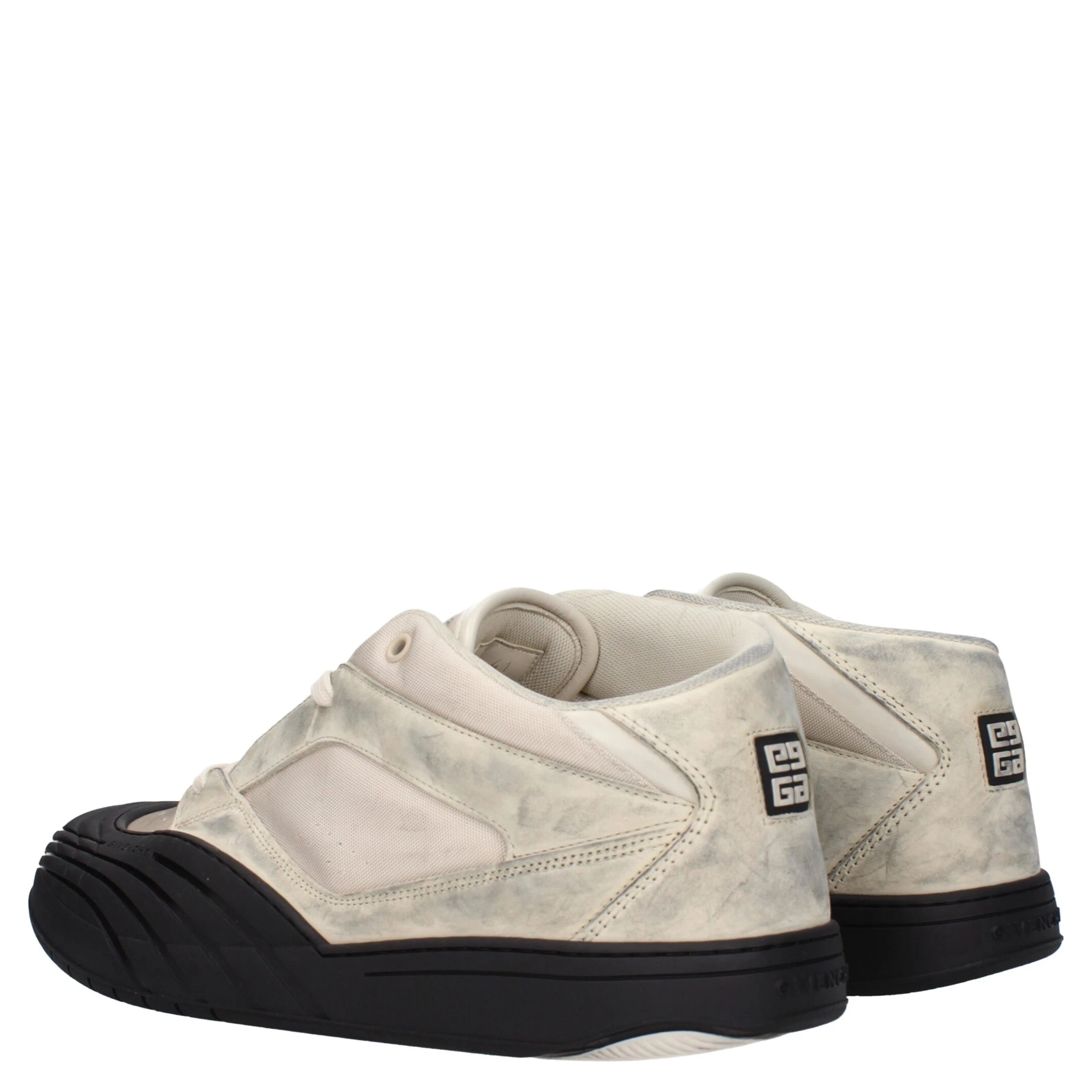 حذاء رياضي سميك من القماش البيج