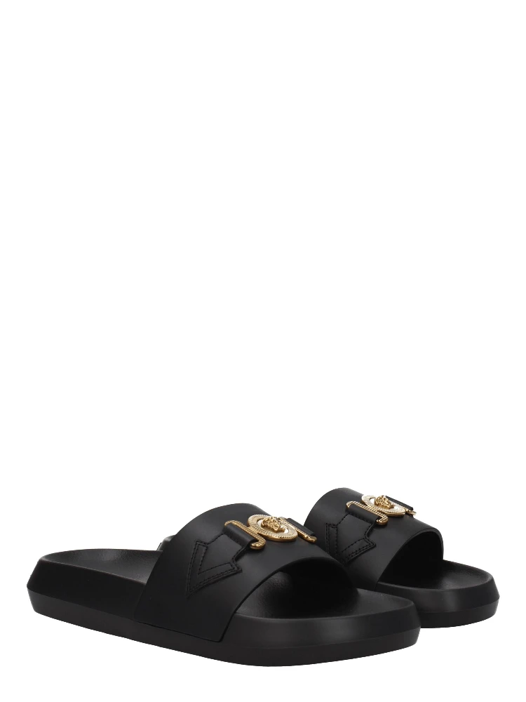 شباشب جلدية سوداء alternative