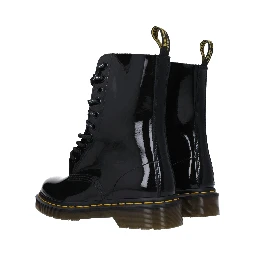 حذاء كاحل من الجلد الأسود