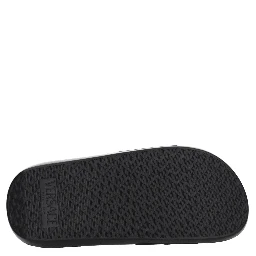 شباشب جلدية سوداء