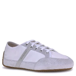 حذاء رياضي أبيض مطاطي منخفض