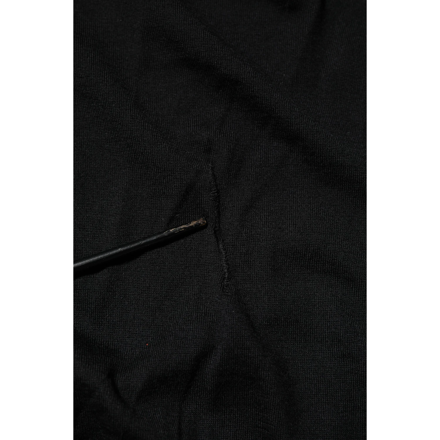 Black Cashmere V-Neck Long Sleeves T-shirt