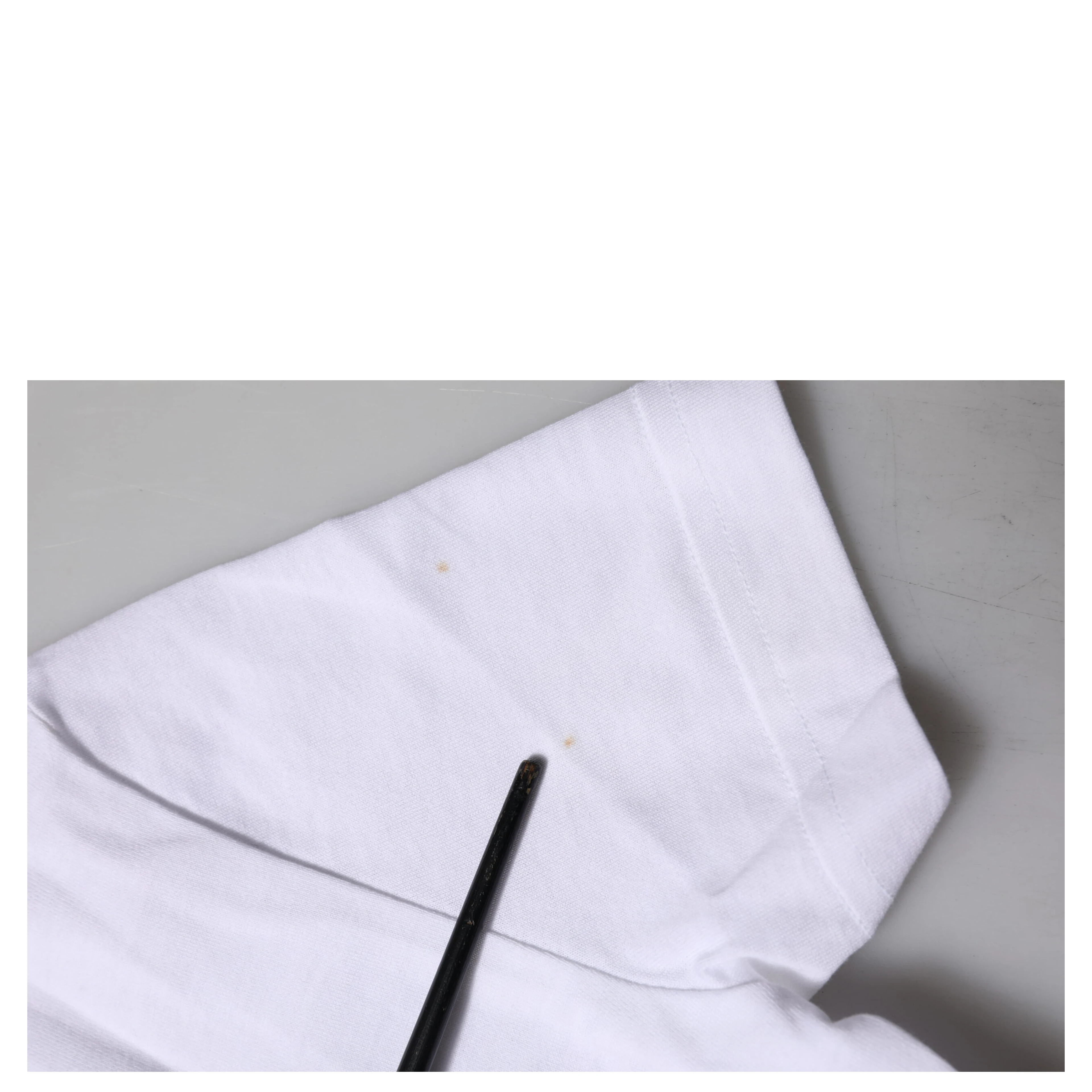 White Cotton Short Sleeves Round Neck T-shirt