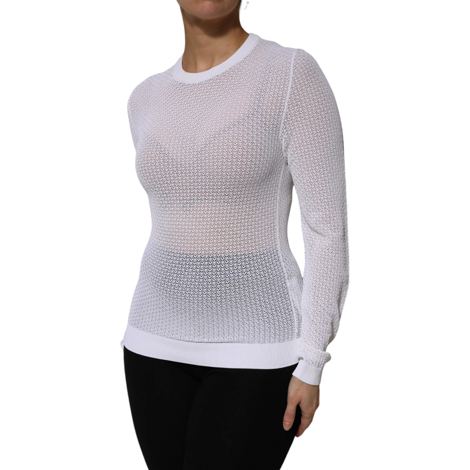 White Round Neck Long Sleeves Pullover Top