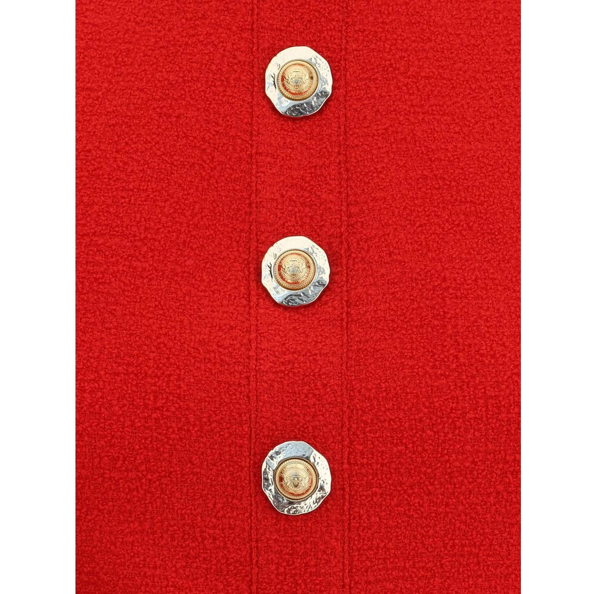 بلوزة صوفية حمراء