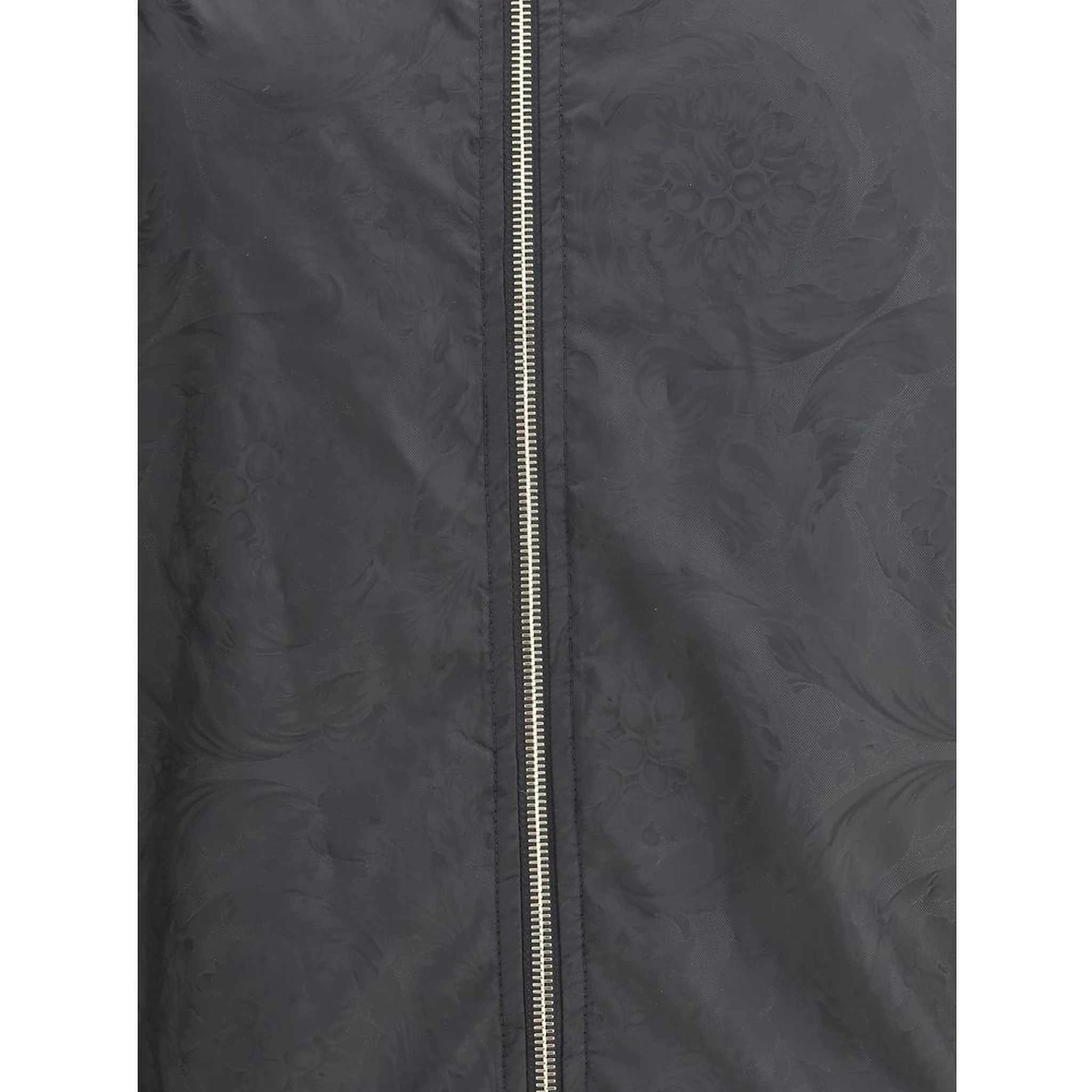 جاكيت خارجي من البوليستر الأسود