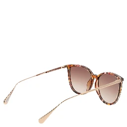 نظارات شمسية بلاستيكية بنية اللون