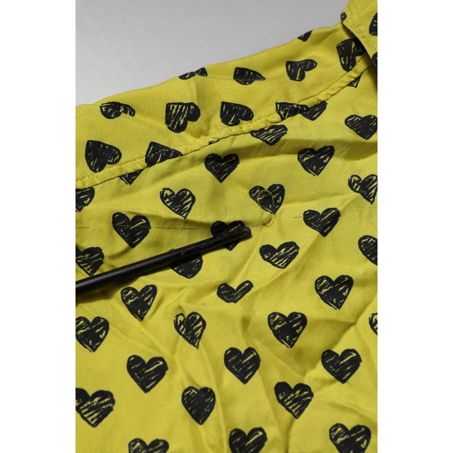 Yellow Heart Short Sleeves Men Casual Shirt
