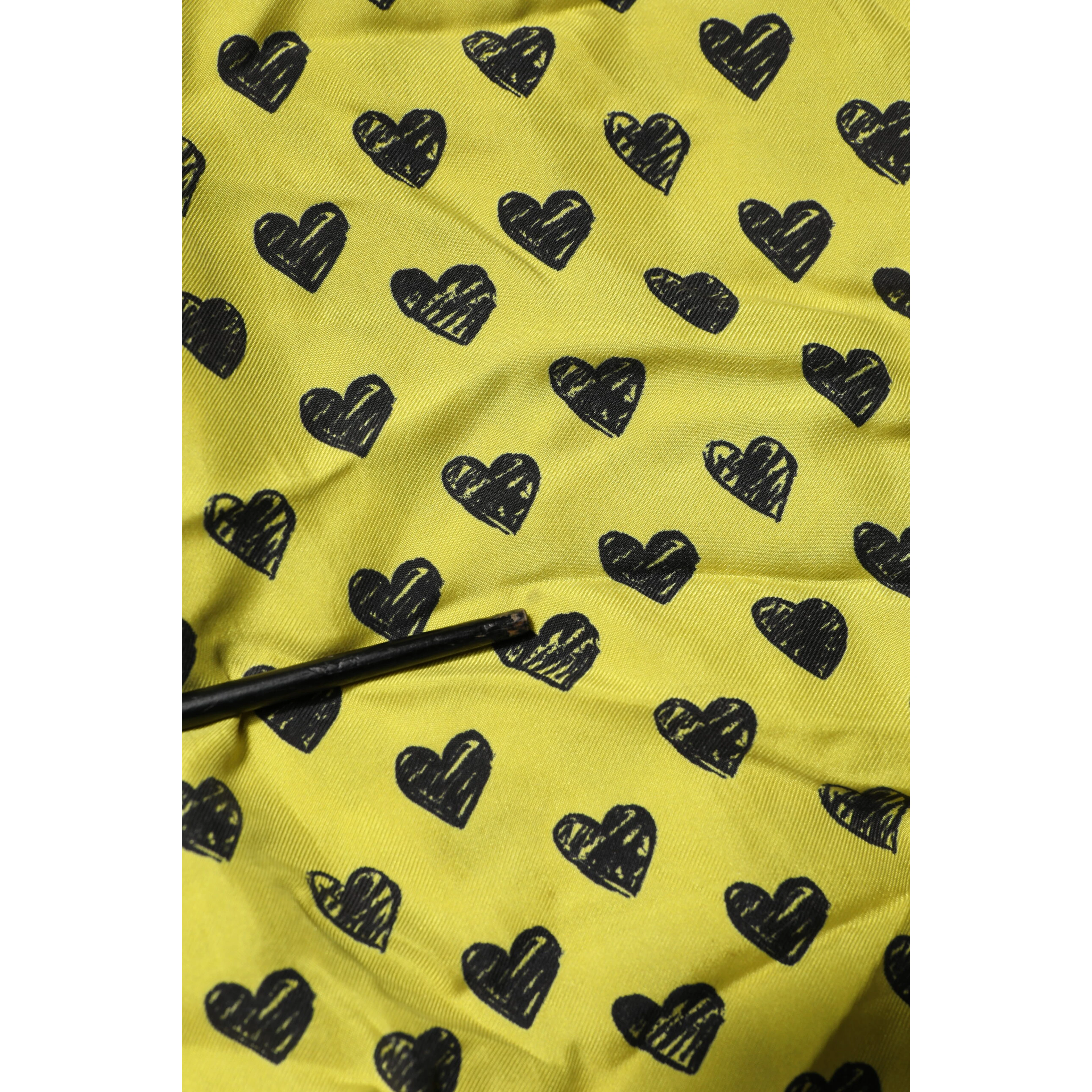 Yellow Heart Short Sleeves Men Casual Shirt