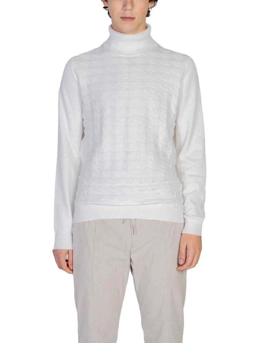 White Cotton Turtleneck