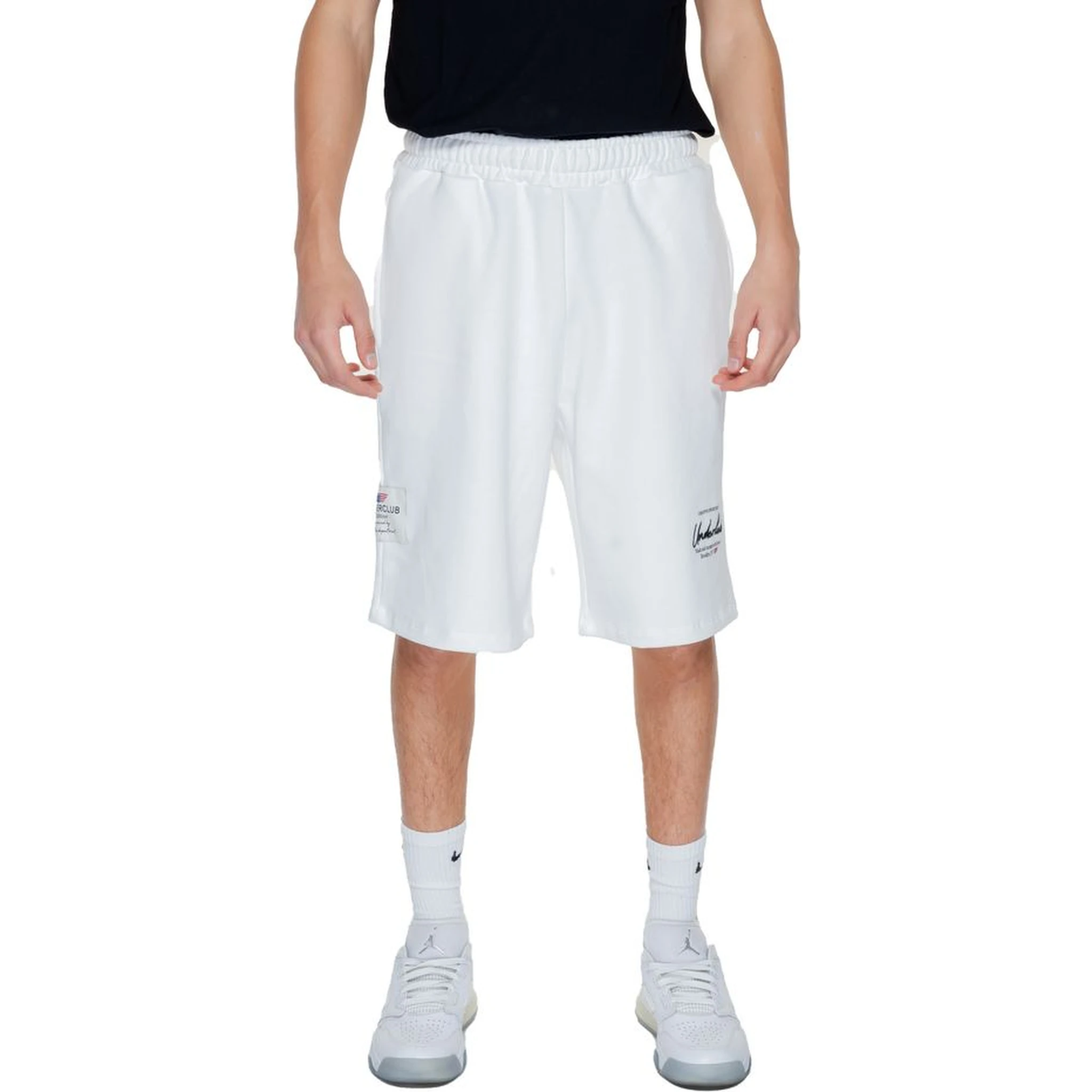 شورت برمودا أبيض من القطن