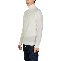 Cream Wool Turtleneck