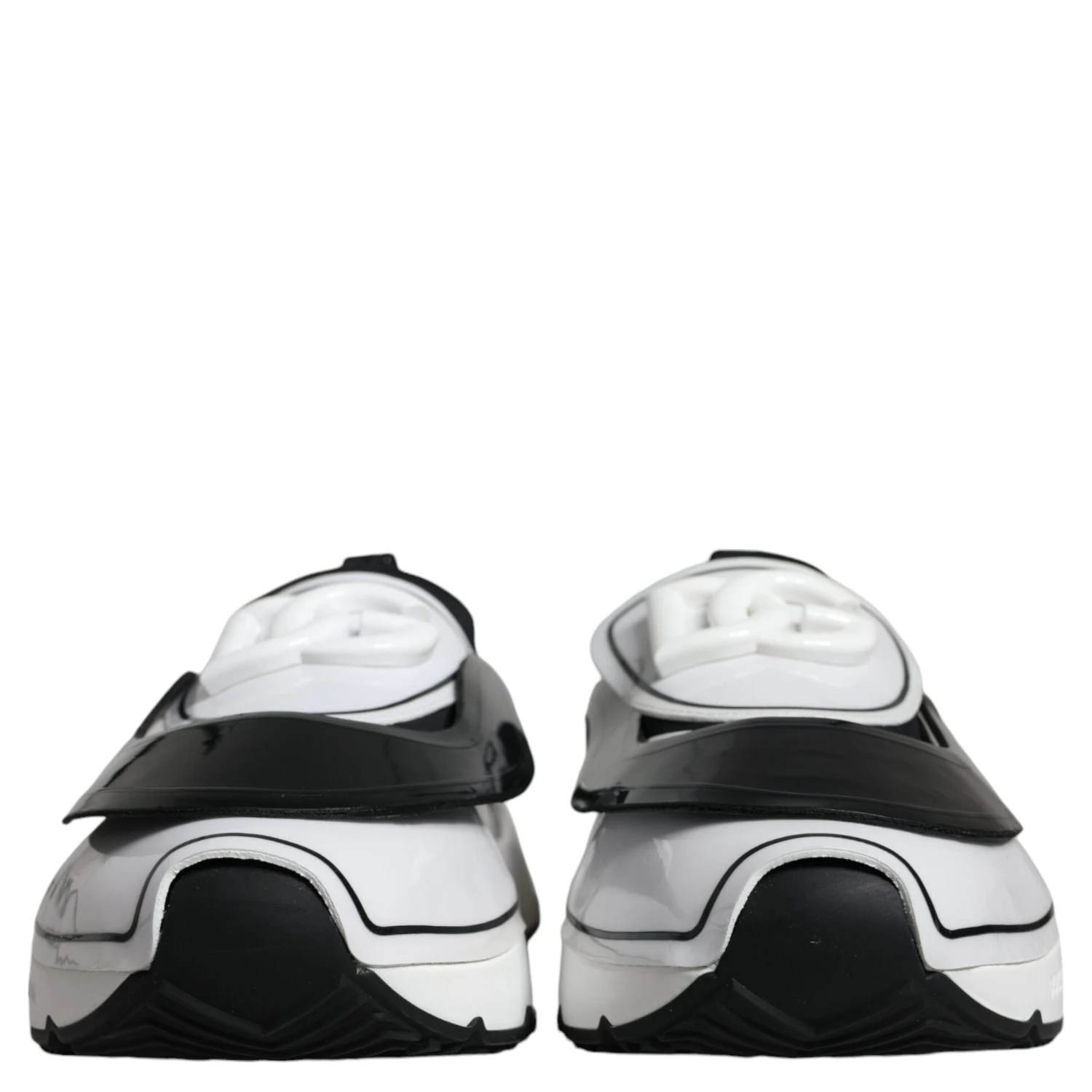 White Black Logo Plaque Daymaster Sneakers Shoes