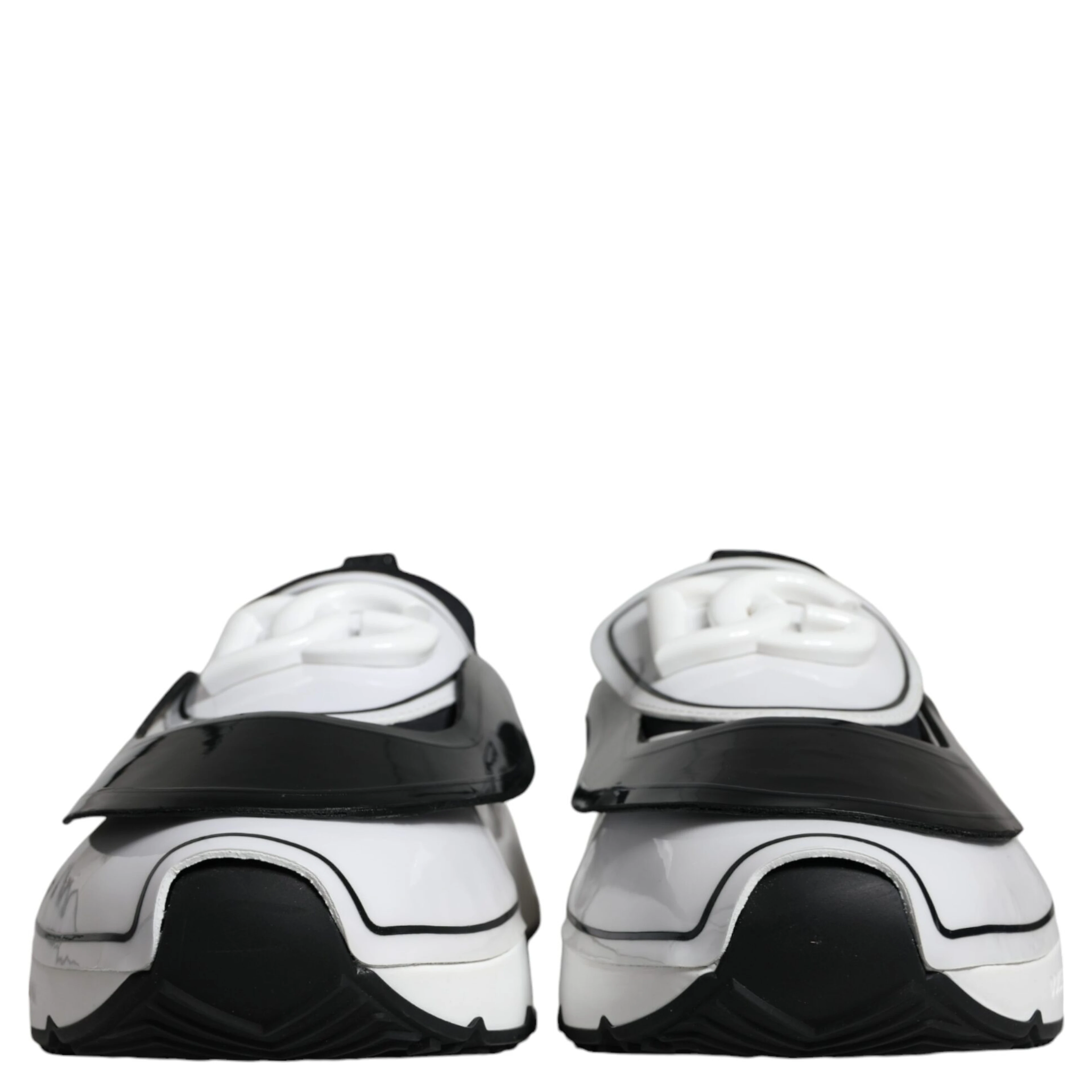 White Black Logo Plaque Daymaster Sneakers Shoes