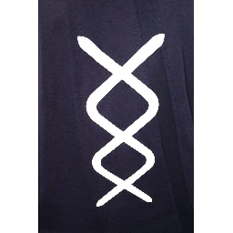 قميص داخلي أسود من القطن