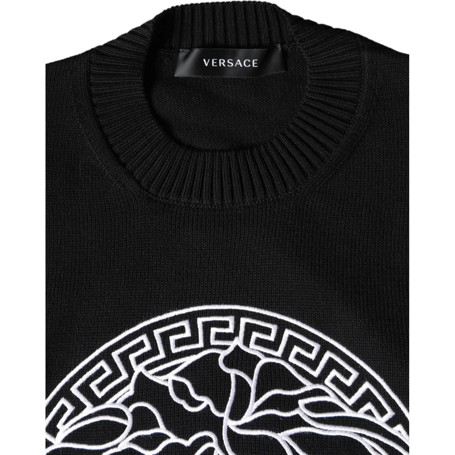 Black Medusa Embroidery Crew Neck Pullover Sweater