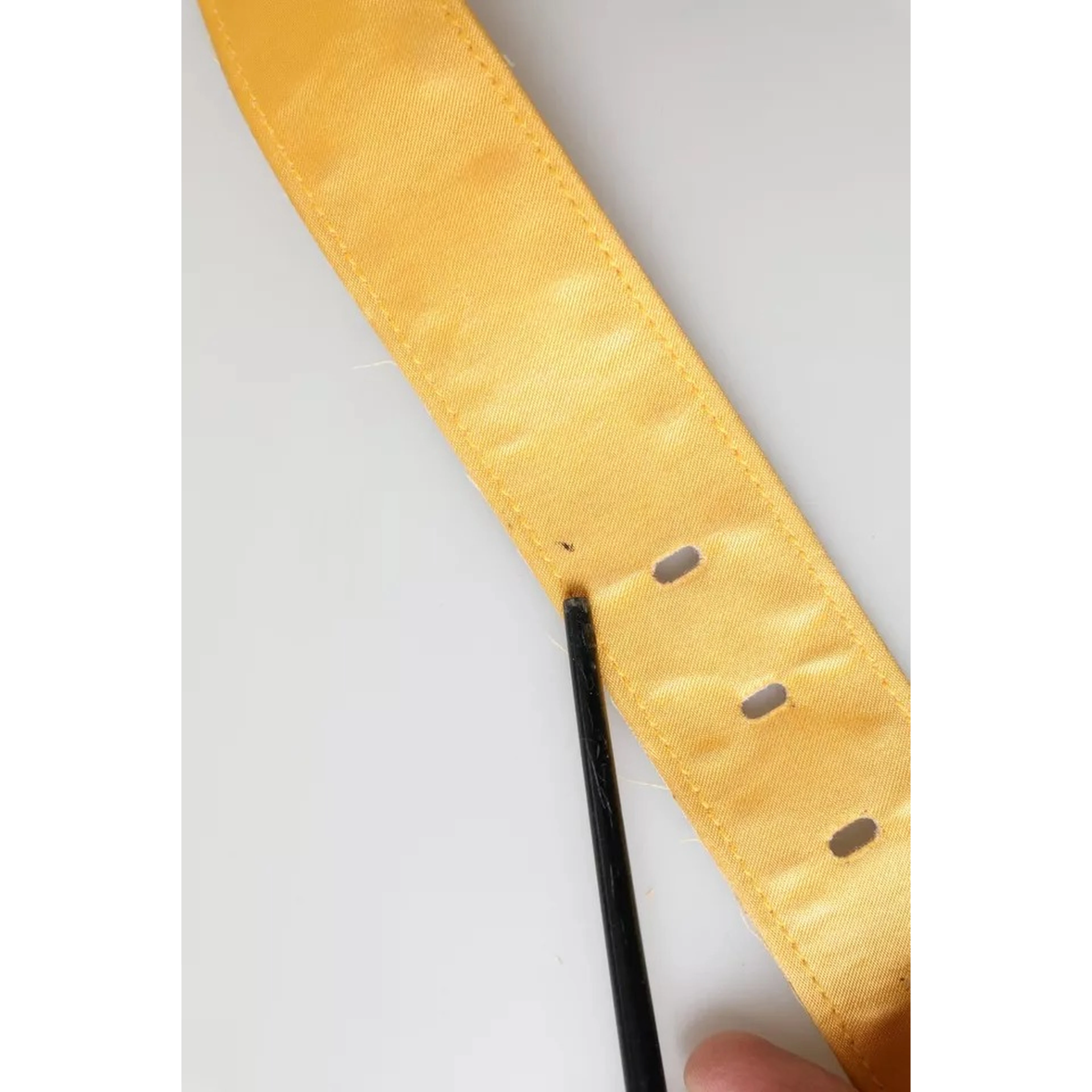 Gold Satin Leather Oval Metal Buckle Belt