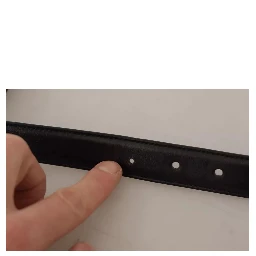 Black Calf Leather Vintage Logo Metal Buckle Belt