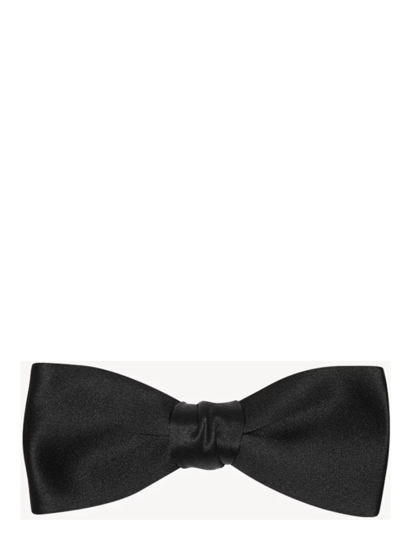 Bow tie in silk satin