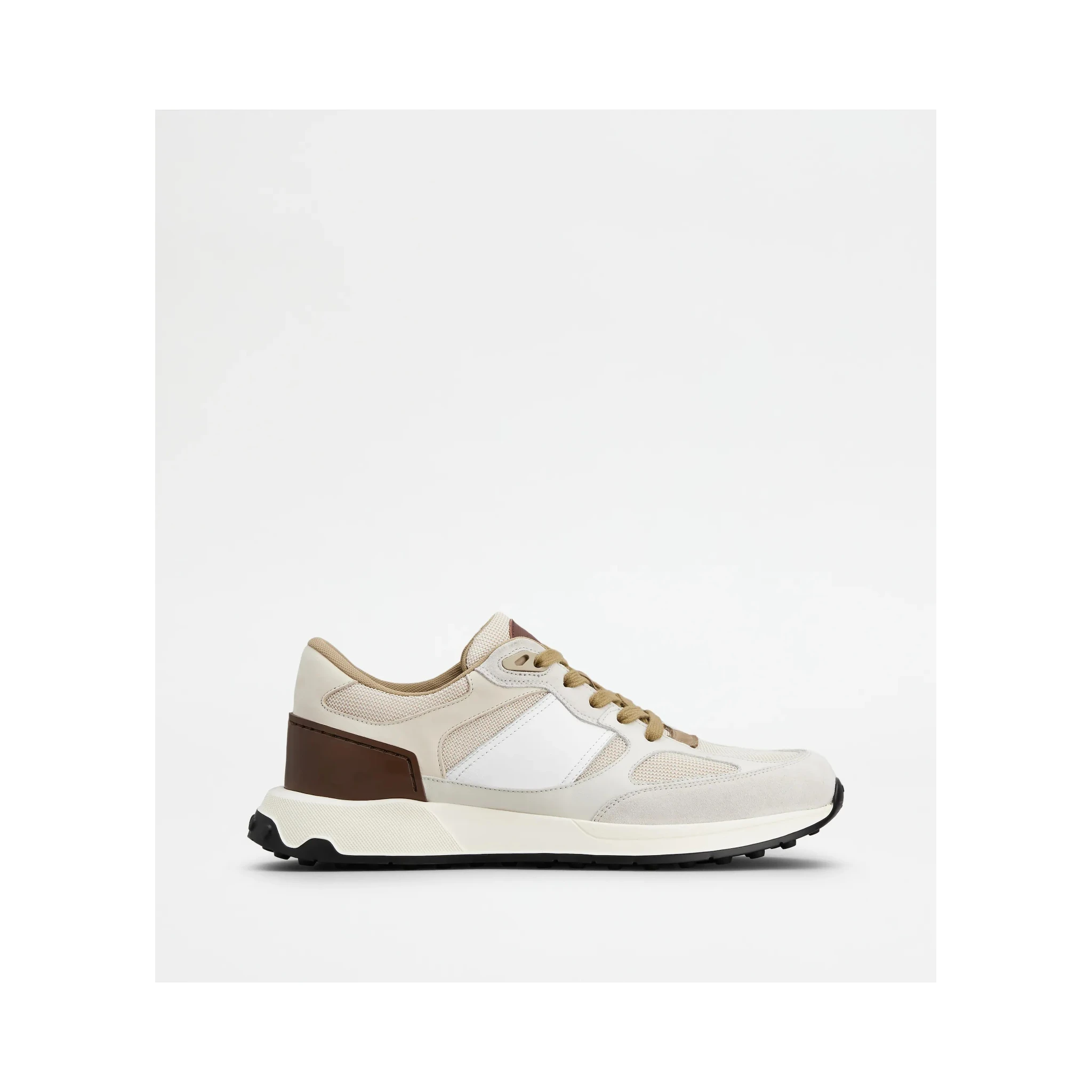 Sneakers in suede and smooth leather