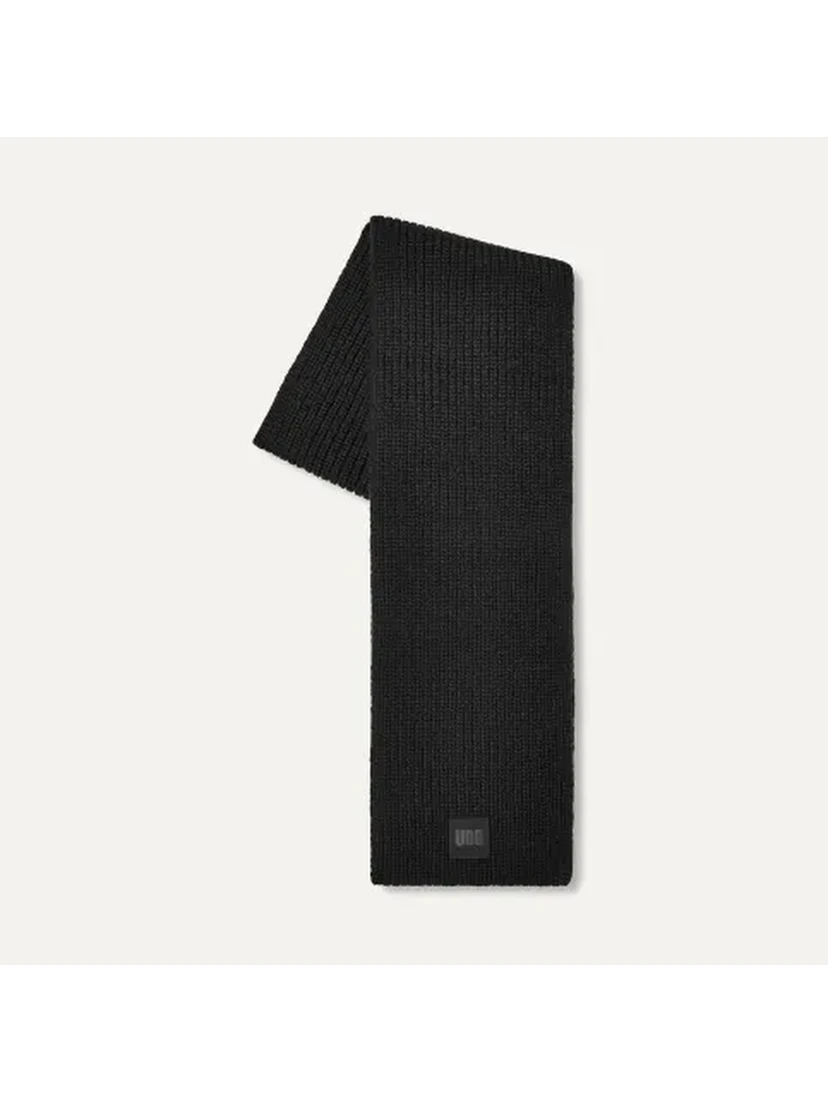 Thick ribbed knit scarf