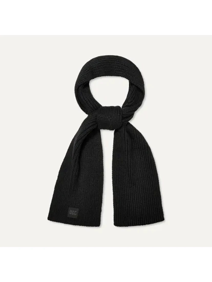 Thick ribbed knit scarf
