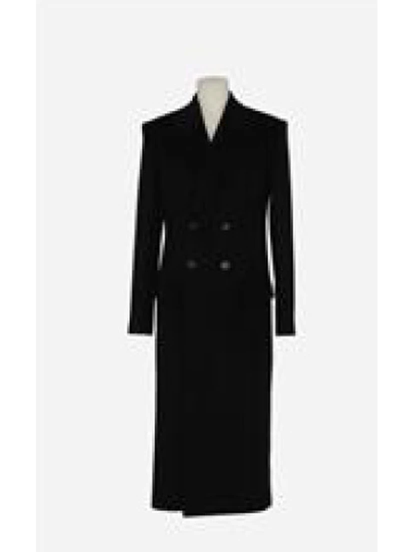 Button closure coat in cashmere