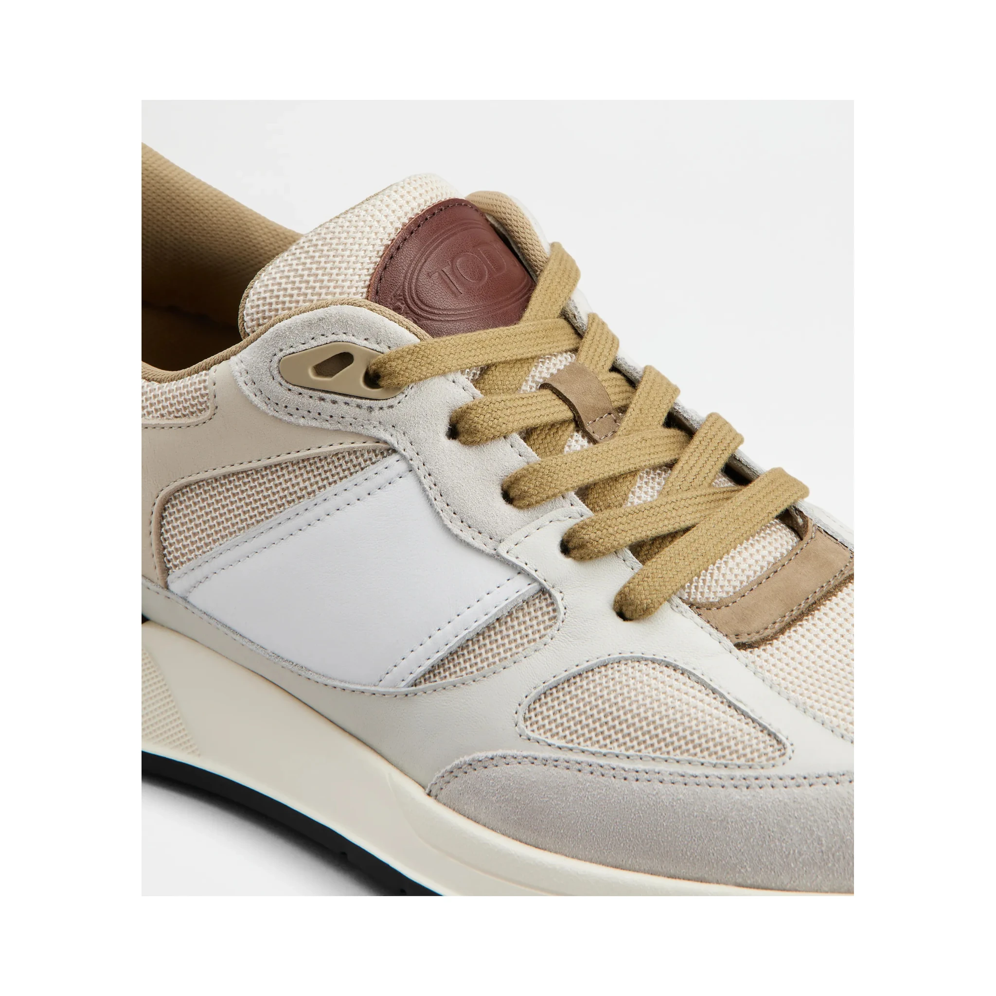 Sneakers in suede and smooth leather