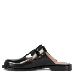 أحذية جلدية بدون كعب