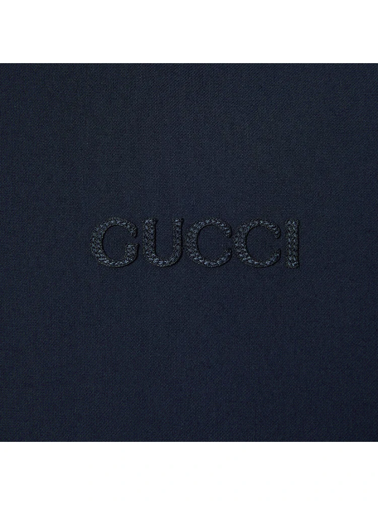 Jacket with zipper and embroidery alternative