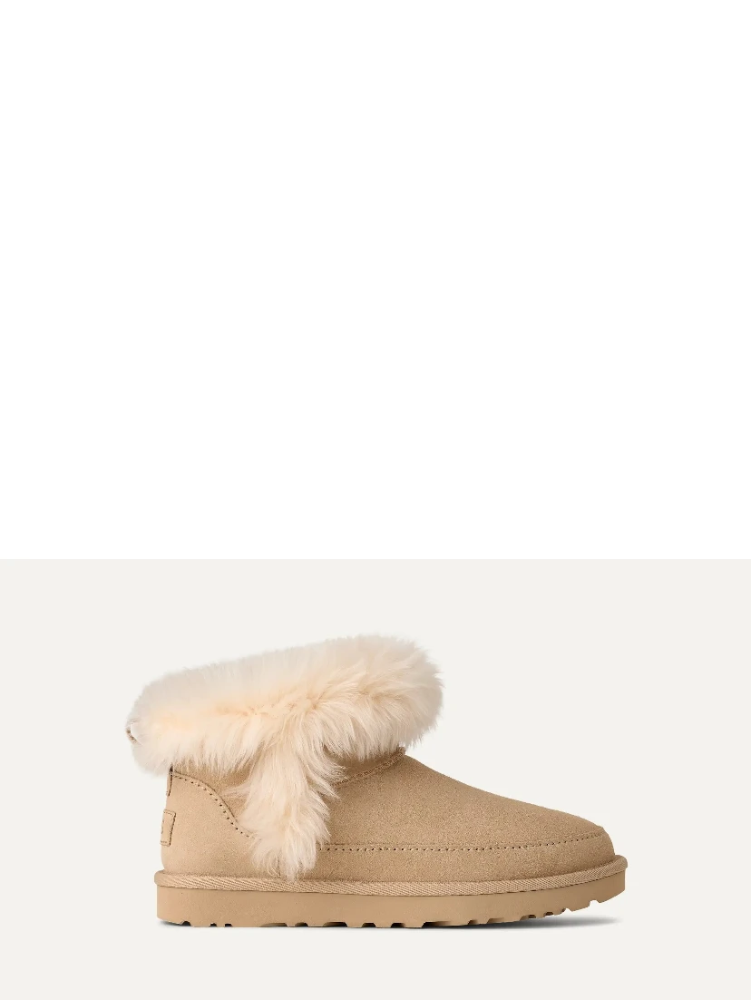 "Classic Ultra Mini Chalet" ankle boots